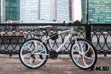 Велосипед на литых дисках стиль БМВ белый