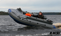 Лодка REEF TRITON 360Fi НД с интегрированным фальшбортом